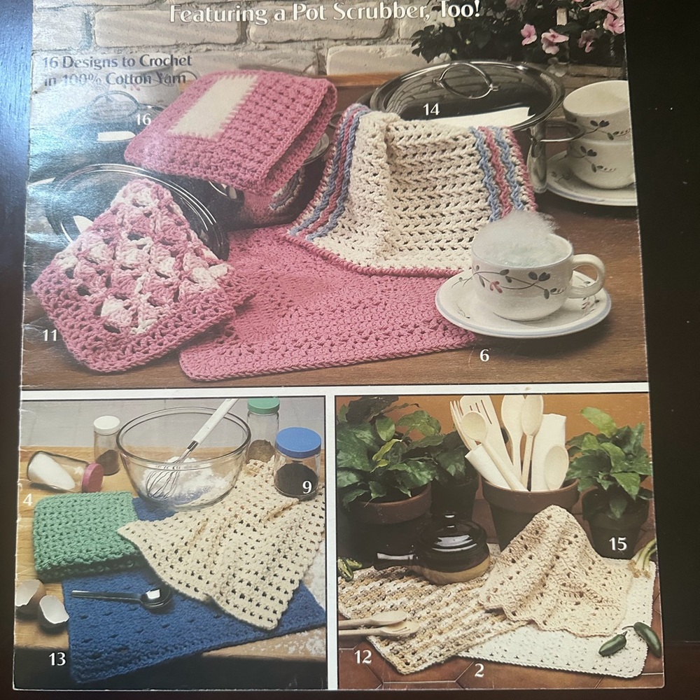 Assortment of pamphlets with projects to crochet, Knit and Tat 🧶🧣 - Picture 10 of 14